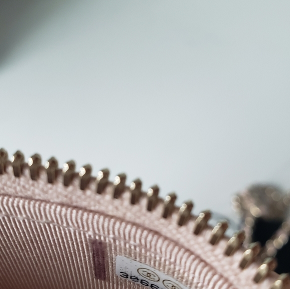 SOLD 💯 Brand New‼️ Chanel Vanity 💯 - Picture 9 of 15